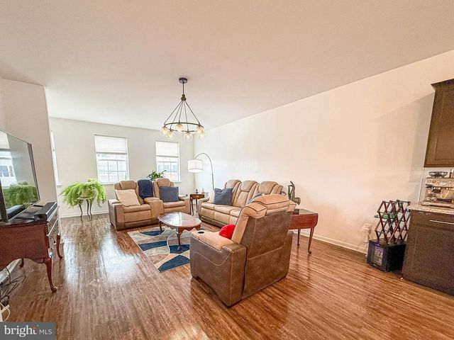 185 DREXEL CT, Martinsburg, WV 25404