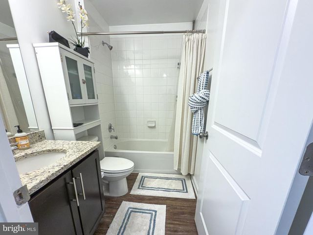 185 DREXEL CT, Martinsburg, WV 25404