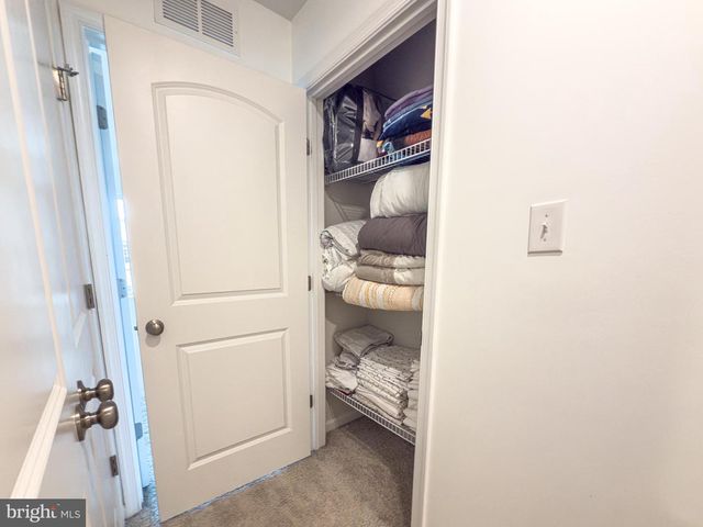 185 DREXEL CT, Martinsburg, WV 25404