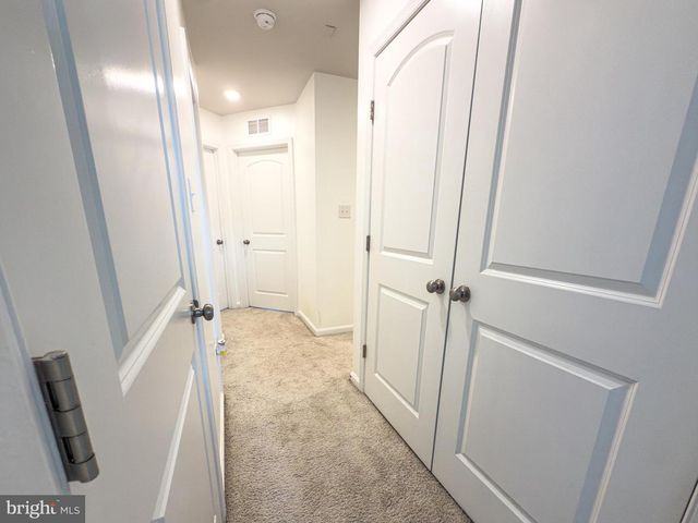 185 DREXEL CT, Martinsburg, WV 25404