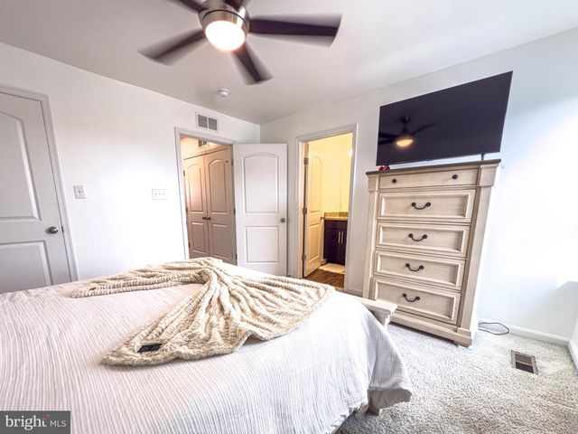 185 DREXEL CT, Martinsburg, WV 25404