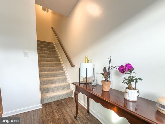 185 DREXEL CT, Martinsburg, WV 25404