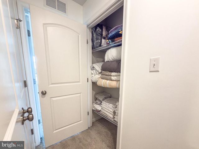 185 DREXEL CT, Martinsburg, WV 25404