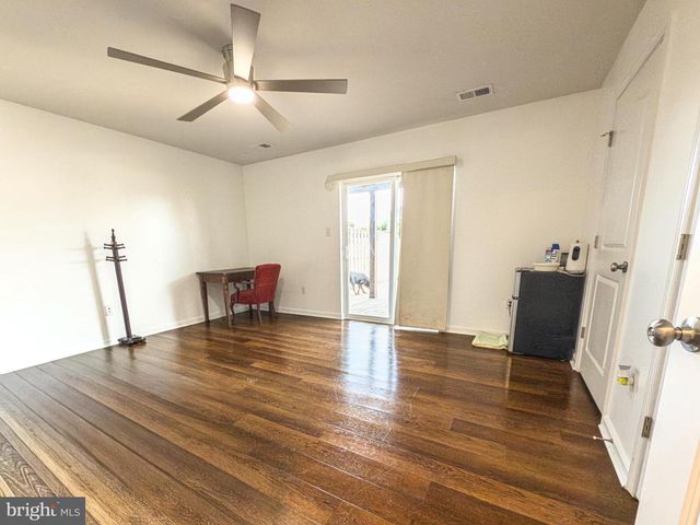 185 DREXEL CT, Martinsburg, WV 25404