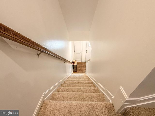 185 DREXEL CT, Martinsburg, WV 25404