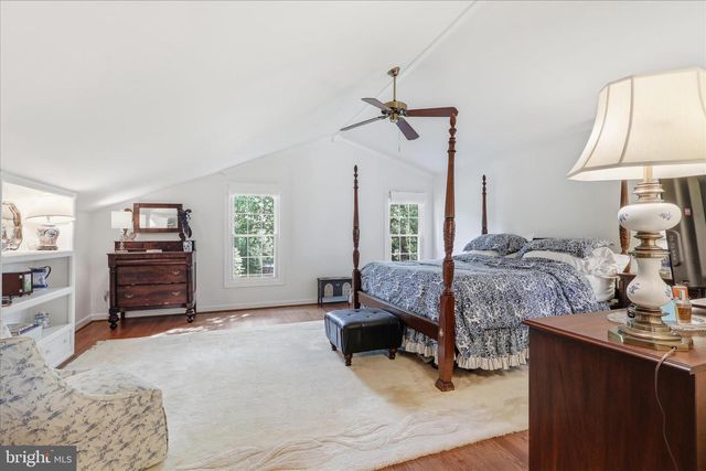 8521 CENTURY OAK CT, Fairfax Station, VA 22039