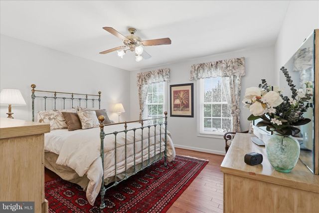 8521 CENTURY OAK CT, Fairfax Station, VA 22039