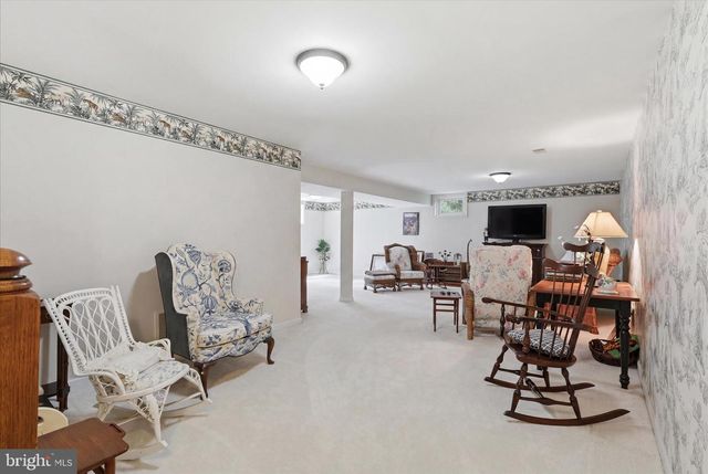 8521 CENTURY OAK CT, Fairfax Station, VA 22039