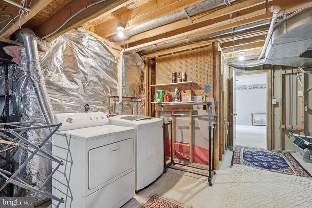 8521 CENTURY OAK CT, Fairfax Station, VA 22039