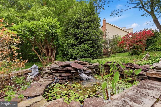 8521 CENTURY OAK CT, Fairfax Station, VA 22039