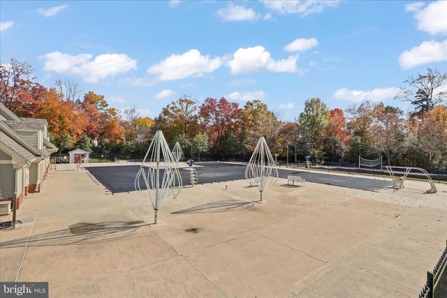8521 CENTURY OAK CT, Fairfax Station, VA 22039