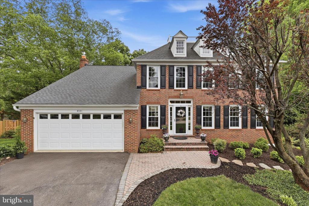 8521 CENTURY OAK CT, Fairfax Station, VA 22039