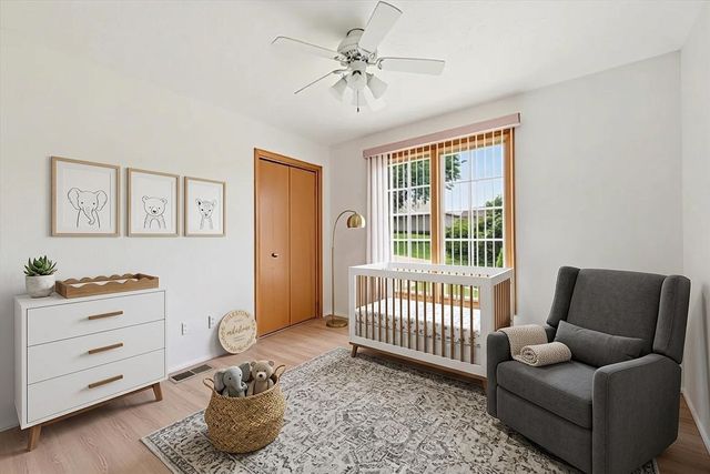 312 BUENA VISTA Circle, Council Bluffs, IA 51503