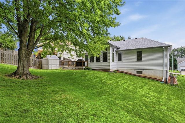 312 BUENA VISTA Circle, Council Bluffs, IA 51503