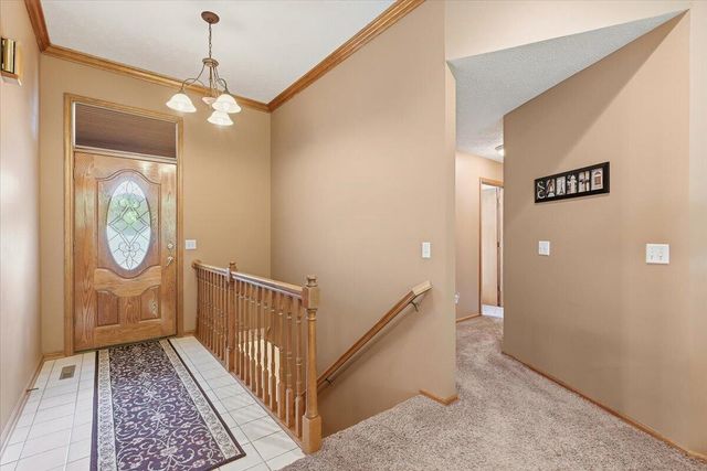 312 BUENA VISTA Circle, Council Bluffs, IA 51503