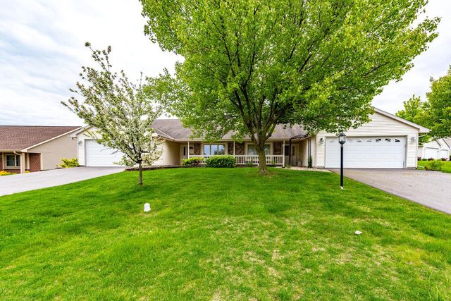 1105 W York STREET, Oak Creek, WI 53154