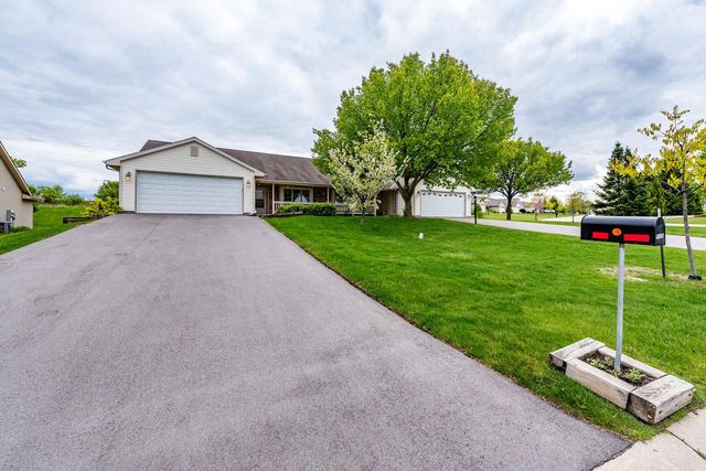 1105 W York STREET, Oak Creek, WI 53154
