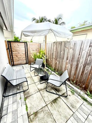 4820 NE 4TH Avenue, Oakland Park, FL 33334