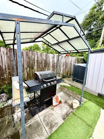 4820 NE 4TH Avenue, Oakland Park, FL 33334