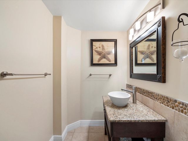 18260 N Bay Road 304, Sunny Isles Beach, FL 33160