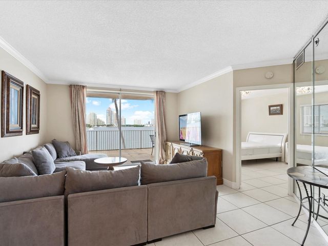18260 N Bay Road 304, Sunny Isles Beach, FL 33160