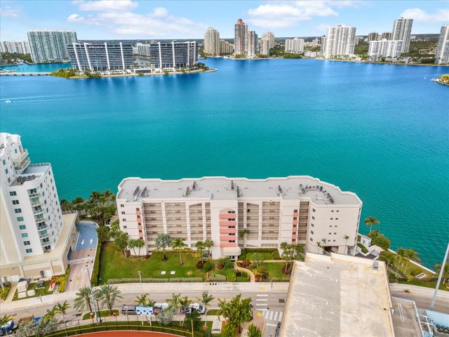 18260 N Bay Road 304, Sunny Isles Beach, FL 33160