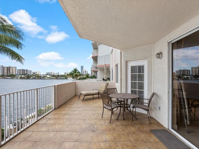 18260 N Bay Road 304, Sunny Isles Beach, FL 33160
