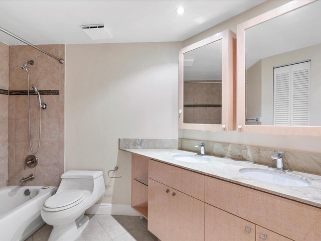 18260 N Bay Road 304, Sunny Isles Beach, FL 33160