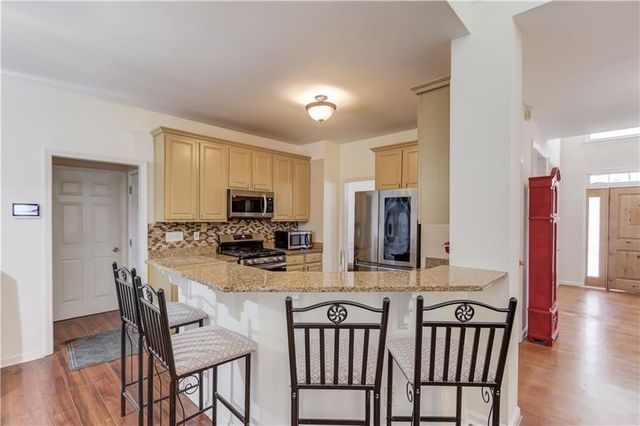 3812 Misty Lake, Ellenwood, GA 30294