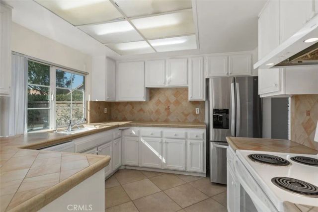 16 Duane, Irvine, CA 92620