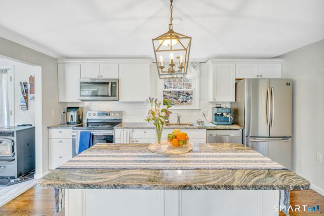 140 Devonwood Drive, Waterbury, CT 06708