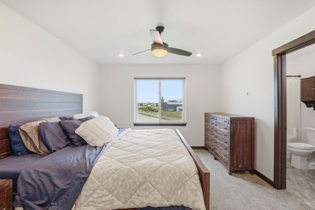 2016 Ross Way, Belgrade, MT 59714