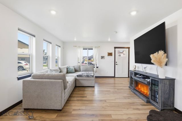 2016 Ross Way, Belgrade, MT 59714