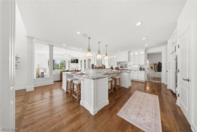 32461 Legacy Pointe Parkway, Avon Lake, OH 44012