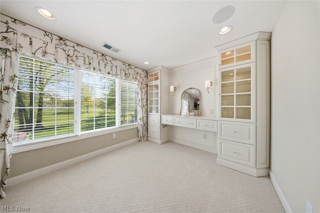 32461 Legacy Pointe Parkway, Avon Lake, OH 44012