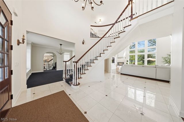 32461 Legacy Pointe Parkway, Avon Lake, OH 44012