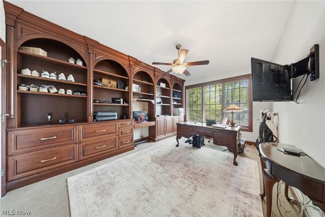 32461 Legacy Pointe Parkway, Avon Lake, OH 44012