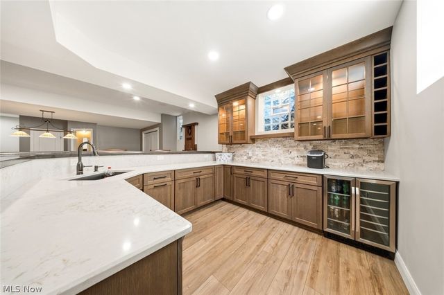 32461 Legacy Pointe Parkway, Avon Lake, OH 44012