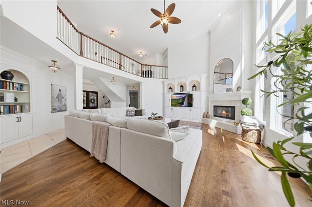 32461 Legacy Pointe Parkway, Avon Lake, OH 44012