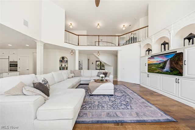 32461 Legacy Pointe Parkway, Avon Lake, OH 44012