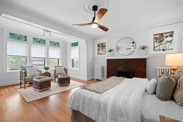 6427 Clayton Road, St Louis, MO 63117