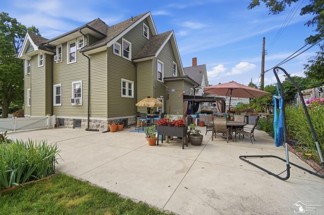 307 N Macomb Street, Monroe, MI 48162