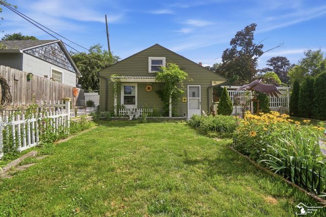 307 N Macomb Street, Monroe, MI 48162