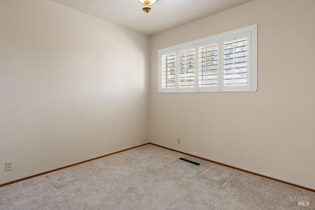 2560 Fraser Ct, Pinole, CA 94564