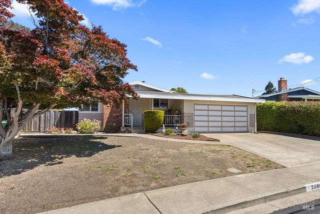 2560 Fraser Ct, Pinole, CA 94564