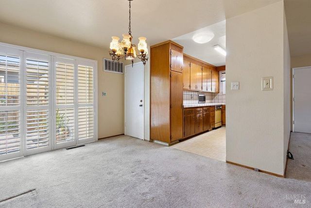 2560 Fraser Ct, Pinole, CA 94564