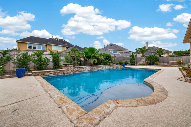 27411 Manor Falls Lane, Fulshear, TX 77441