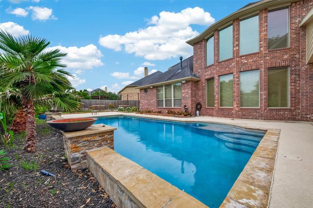 27411 Manor Falls Lane, Fulshear, TX 77441