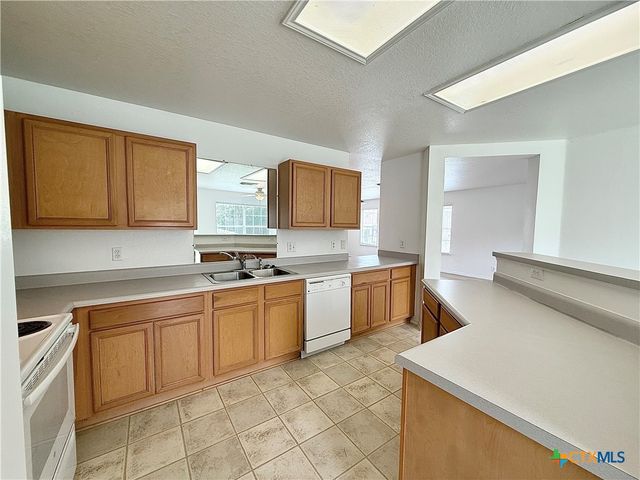 2051 Club Crossing, New Braunfels, TX 78130