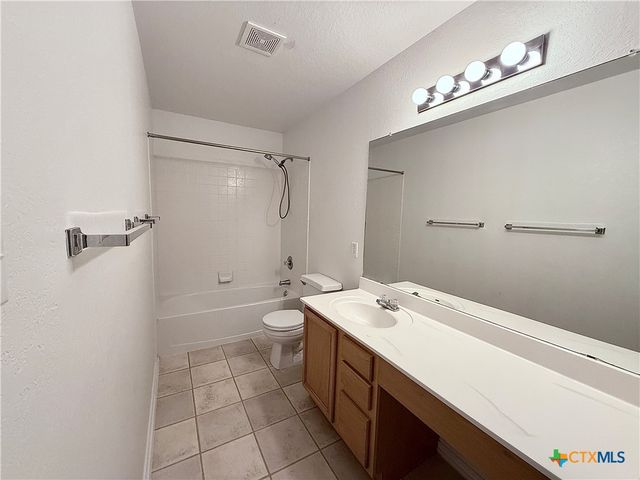 2051 Club Crossing, New Braunfels, TX 78130
